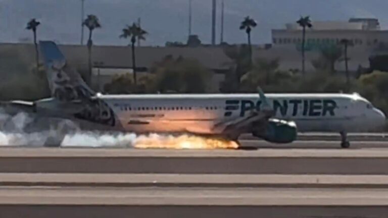Watch: Flames seen underneath Frontier Airlines plane as it lands at Las Vegas airport – USA Today