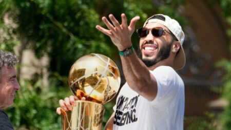 Jayson Tatum misses start of USA Basketball camp in Las Vegas due to personal reasons – FOX Sports