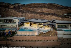 Rich Californians flock to Vegas for cheaper property and less crime – Daily Mail