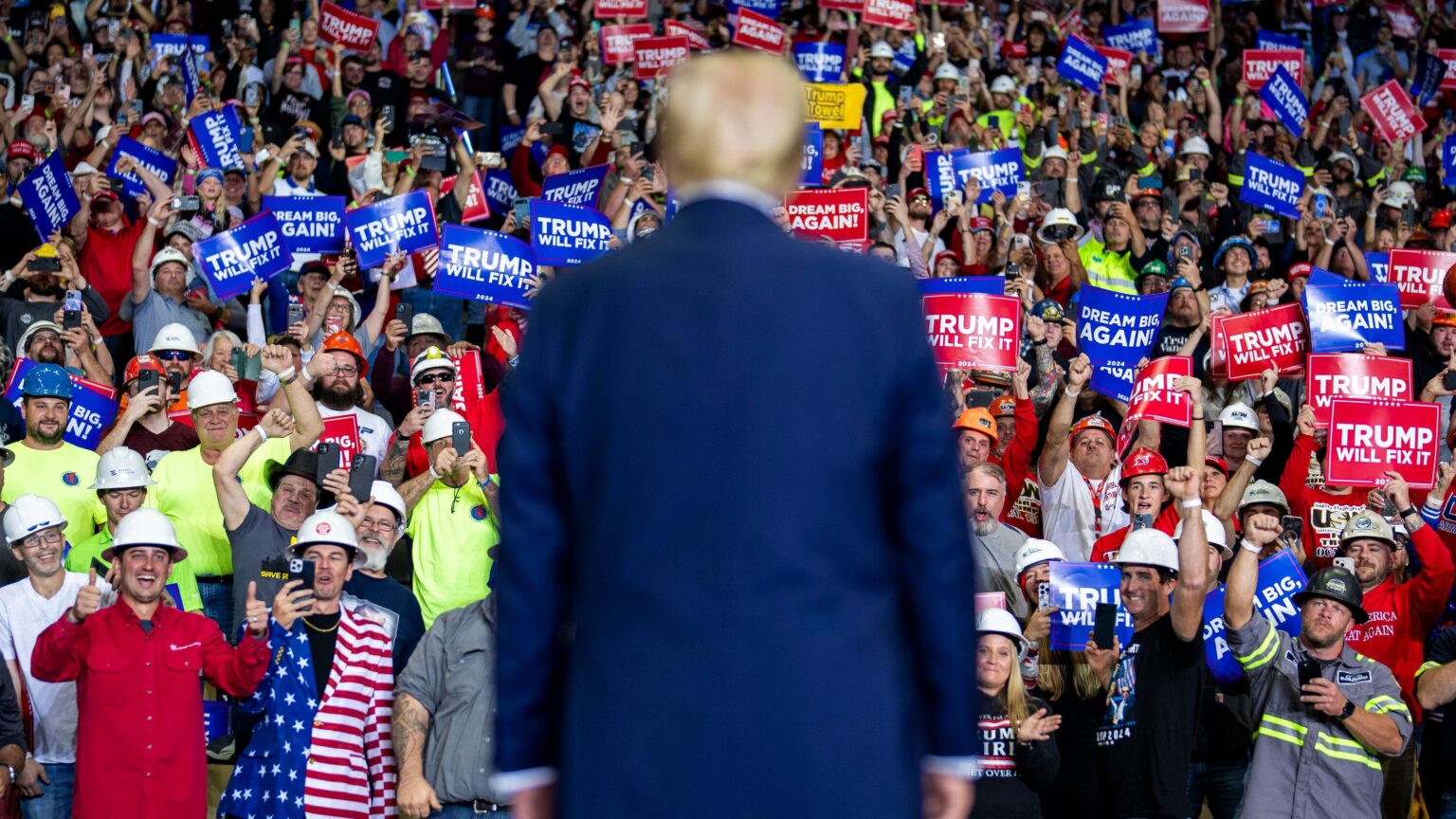 In Las Vegas, a fight rages for working class Nevada voters – BBC