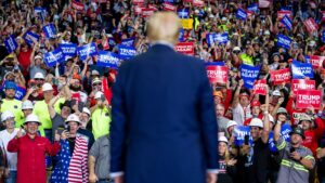 In Las Vegas, a fight rages for working class Nevada voters – BBC