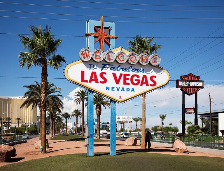 Enter for the chance to win a trip to Las Vegas and see George Strait – USA Today