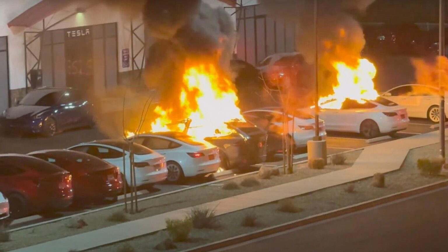 Man arrested in connection with Las Vegas Tesla arson facing federal charges – USA Today