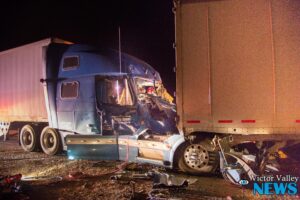 Crash involving semi-tractor trailer on US Highway 93 north of Las Vegas – KLAS 8 News Now