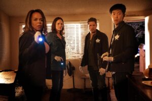 ‘CSI’ to return in Vegas sequel with original stars William Petersen and Jorja Fox – USA Today