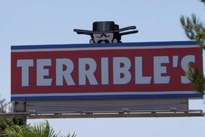 Terrible Herbst’s US flags a presence in Southern Nevada – Las Vegas Review-Journal