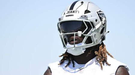 Who Will Lead the Raiders’ Rookies in Snap Count? – Sports Illustrated