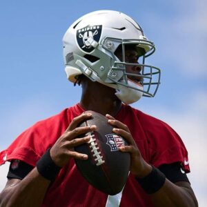 Raiders’ Geno Smith Continues to Impress – Sports Illustrated