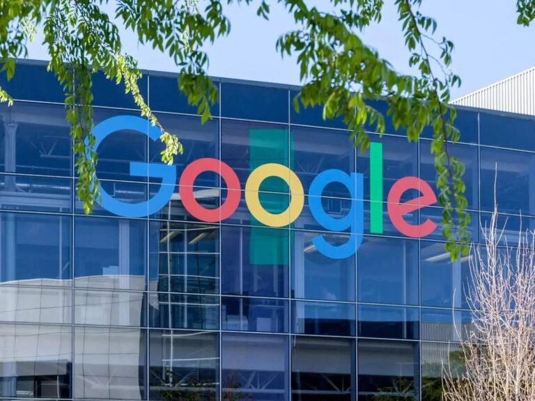 Google slashes business software prices for US federal agencies – Reuters