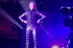 David Lee Roth cancels all farewell dates in Las Vegas due to COVID concerns – USA Today