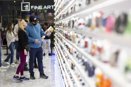 Explosion of sports in Las Vegas attracting attention of sports retailers – Las Vegas Review-Journal