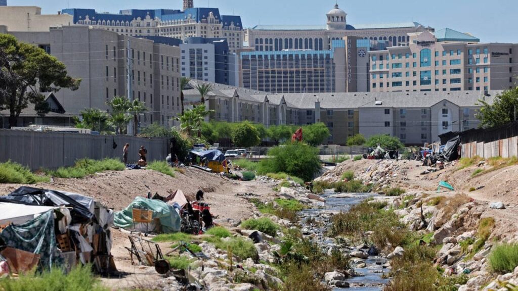 Las Vegas Residents Raise Alarm Over Crime-Plagued Encampments Amid Push for Zero Tolerance Homelessness Plan Las Vegas residents sound alarm on crime-ridden encampments as Trump pushes zero tolerance homelessness plan – Fox News
