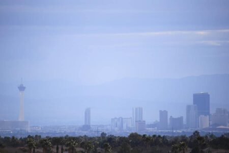 Las Vegas air quality: Why is the city so smoky today? A look at the fires burning nearby | Hindustan Times – Hindustan Times
