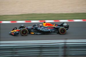 “What Verstappens in Vegas, Stays in Vegas”: David Croft Prepares for Max’s 4th Title Win in Next Race – The SportsRush