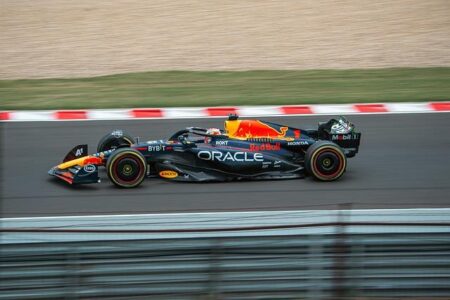 “What Verstappens in Vegas, Stays in Vegas”: David Croft Prepares for Max’s 4th Title Win in Next Race – The SportsRush