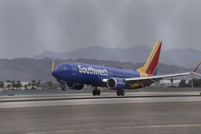 Woman Arrested at Las Vegas Airport for Threatening and Assaulting Flight Crew DOJ: Woman arrested at Las Vegas airport for threatening, assaulting flight crew – ktnv.com