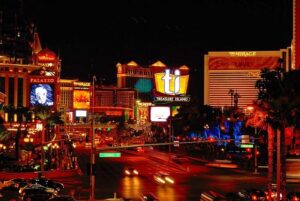 Mirage Las Vegas casino to close Wednesday. See photos of famous guests, attractions – USA Today